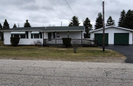 10221 Tennessee St Oscoda, Michigan  48750