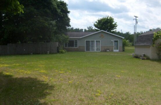 5422 Pine St Harrisville, Michigan  48740